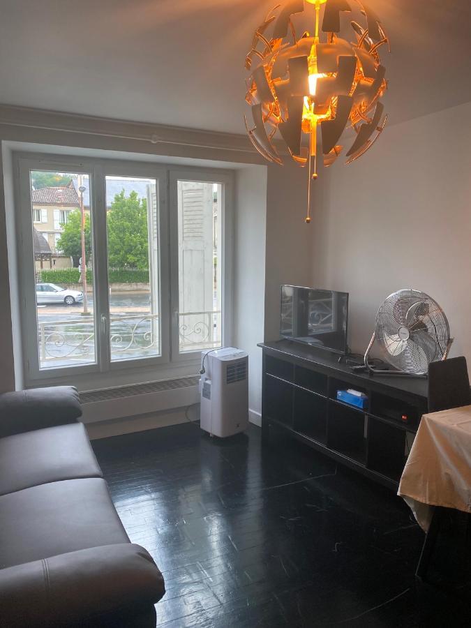 Ravissant Duplex Meuble Tout Confort Hyper Centre St Cere 4 Pers Lit Bb Wifi Gratuit Saint-Céré Exteriör bild