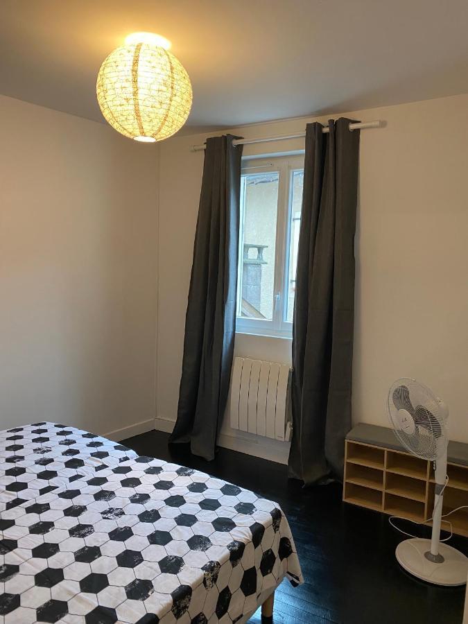 Ravissant Duplex Meuble Tout Confort Hyper Centre St Cere 4 Pers Lit Bb Wifi Gratuit Saint-Céré Exteriör bild